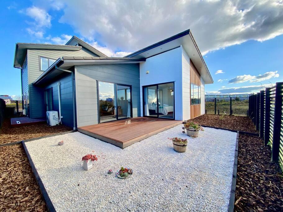 Morden Spacious New House Hamilton Exteriör bild