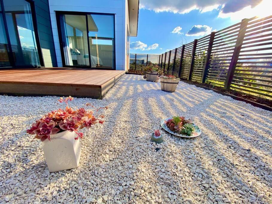 Morden Spacious New House Hamilton Exteriör bild